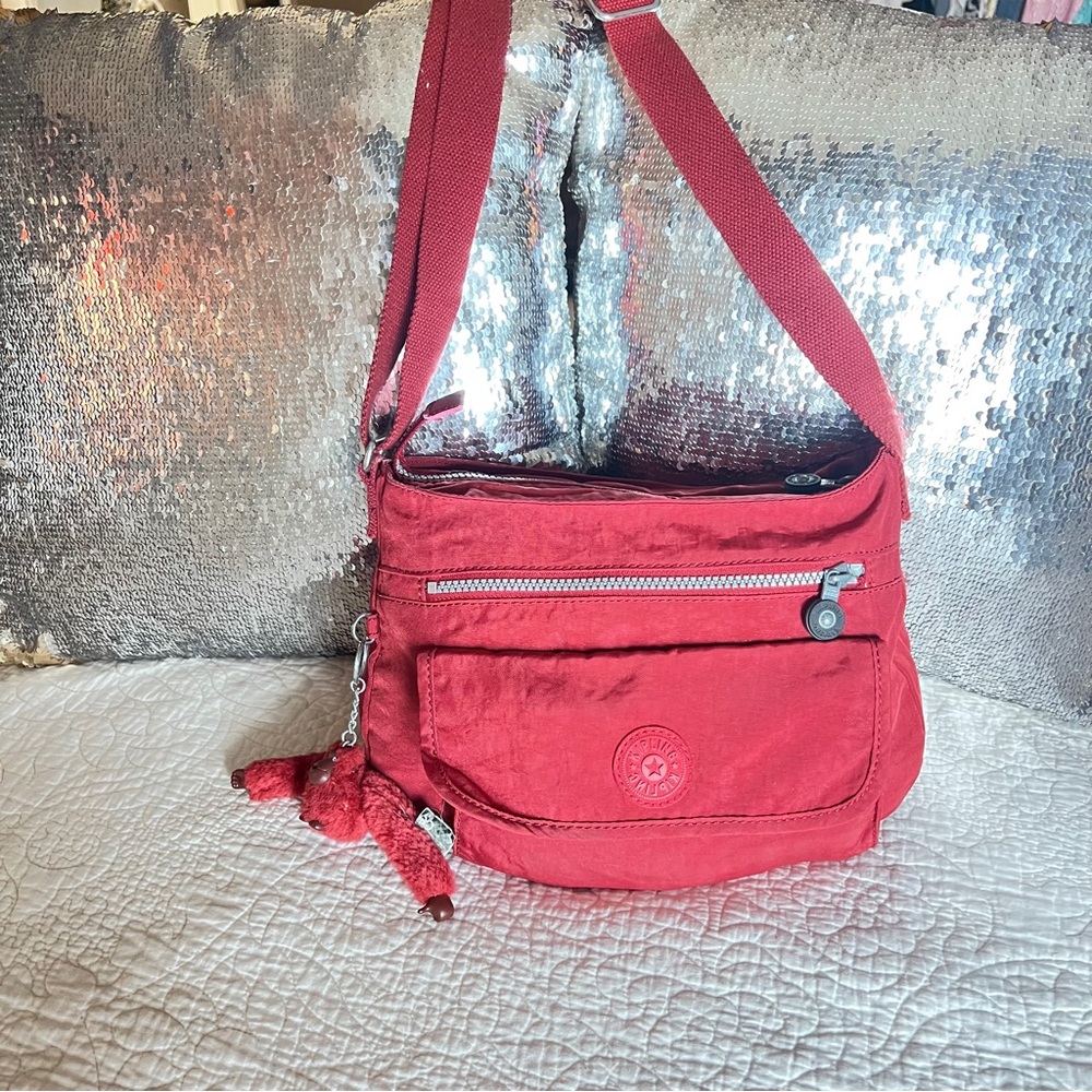 Kipling crossbody